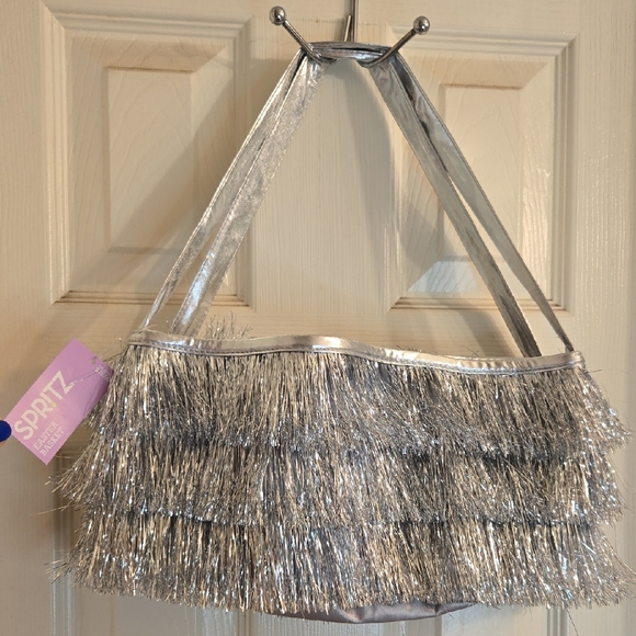 Spritz Handbags - Silver Easter Baskets!
